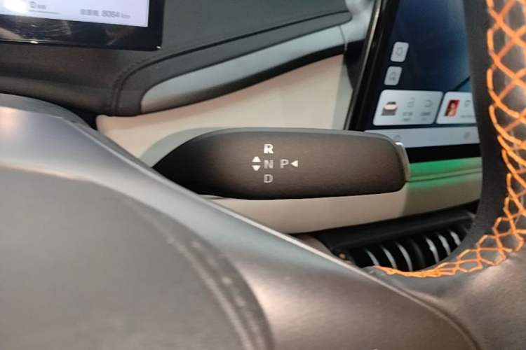 Used BYD Yuan PLUS 2025 Intelligent Driving Version 510 KM Beyond-Grade Edition Gear Lever