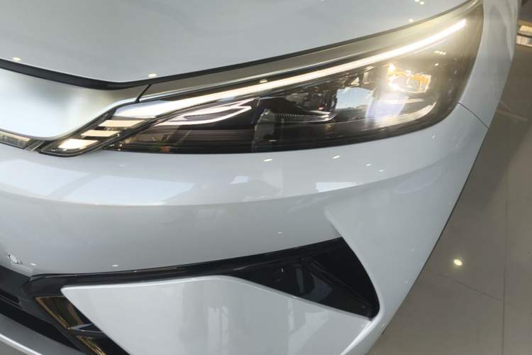 Used BYD Yuan PLUS 2025 Intelligent Driving Version 510 KM Beyond-Grade Edition Left Front Headlight