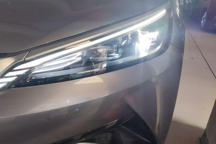 Used BYD Yuan PLUS 2025 Intelligent Driving Version 510 KM Beyond-Grade Edition Left Front Headlight