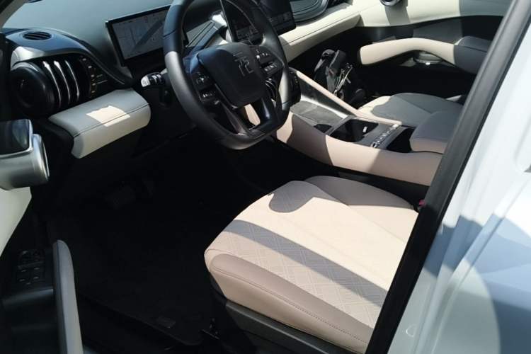 Used BYD Yuan PLUS 2025 Intelligent Driving Version 510 km Leading Edition Left Front Seat