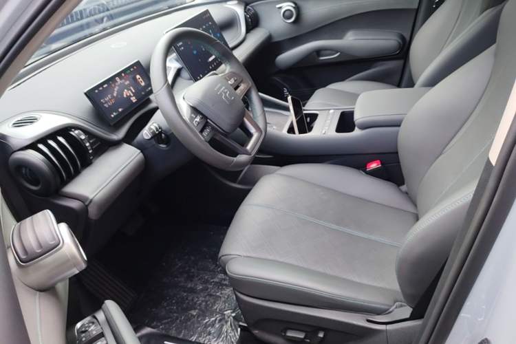 Used BYD Yuan PLUS 2025 Intelligent Driving Version 430 KM Beyond-Range Edition Left Front Seat