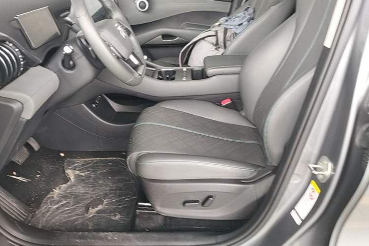 Used BYD Yuan PLUS 2025 Intelligent Driving Version 510 KM Beyond-Grade Edition Left Front Seat