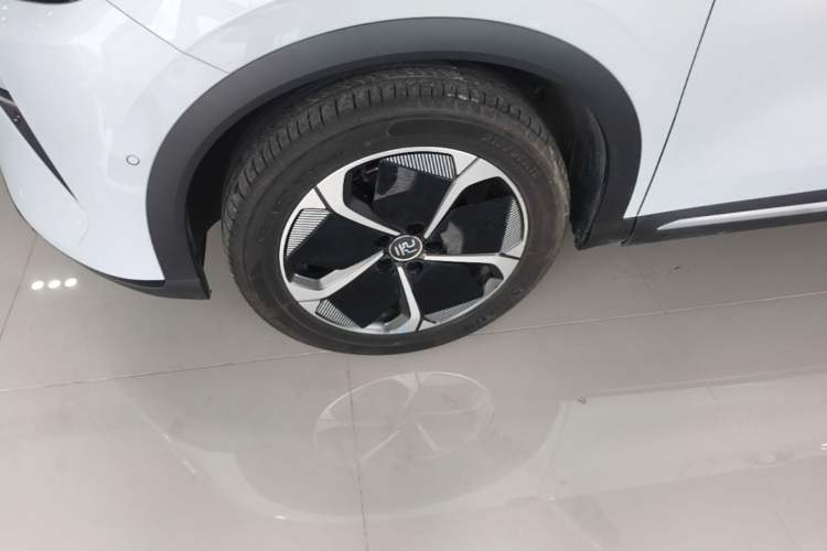 Used BYD Yuan PLUS 2025 Intelligent Driving Version 510 KM Beyond-Grade Edition Left Front Wheel Hub