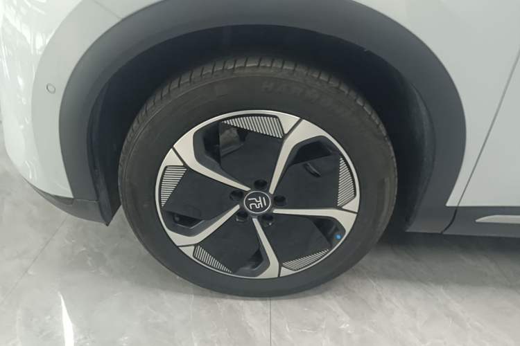 Used BYD Yuan PLUS 2025 Intelligent Driving Version 510 KM Beyond-Grade Edition Left Front Wheel Hub