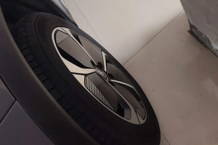 Used BYD Yuan PLUS 2025 Intelligent Driving Version 510 KM Beyond-Grade Edition Left Front Wheel Hub
