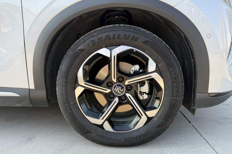 Used BYD Yuan PLUS 2025 Intelligent Driving Version 430 KM Beyond-Range Edition Left Front Wheel Hub