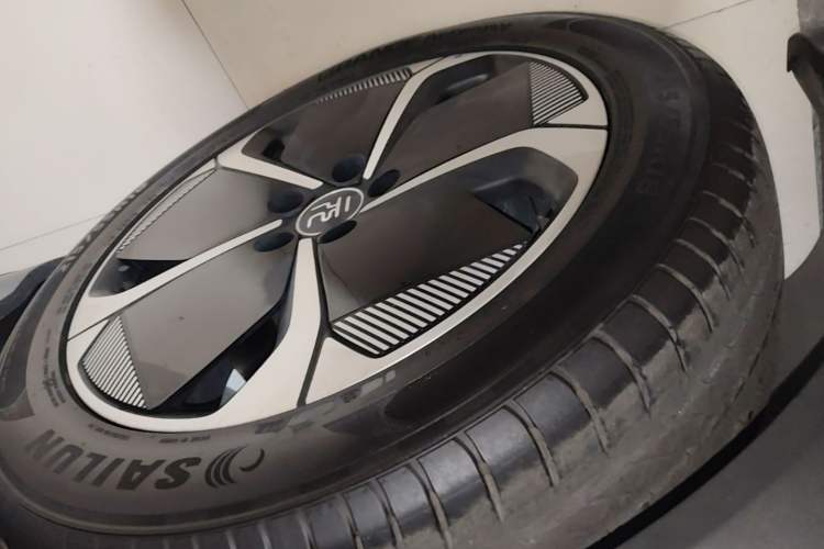 Used BYD Yuan PLUS 2025 Intelligent Driving Version 510 KM Beyond-Grade Edition Left Front Wheel Hub