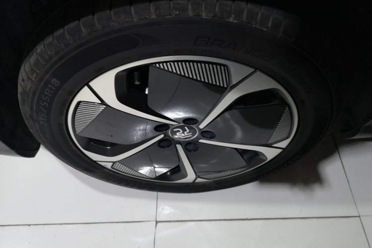 Used BYD Yuan PLUS 2025 Intelligent Driving Version 510 KM Beyond-Grade Edition Left Front Wheel Hub