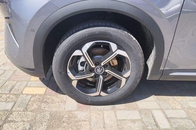 Used BYD Yuan PLUS 2025 Intelligent Driving Version 510 km Leading Edition Left Front Wheel Hub