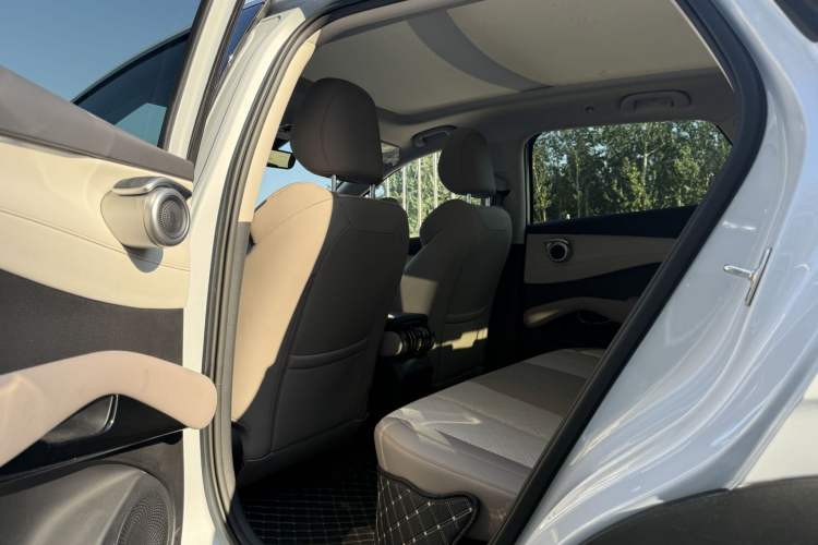Used BYD Yuan PLUS 2025 Intelligent Driving Version 430 KM Beyond-Range Edition Left Rear Seat