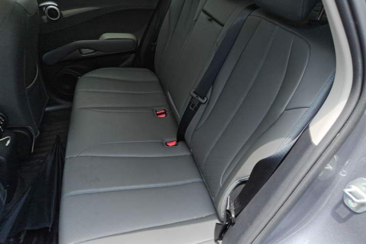 Used BYD Yuan PLUS 2025 Intelligent Driving Version 510 KM Beyond-Grade Edition Left Rear Seat
