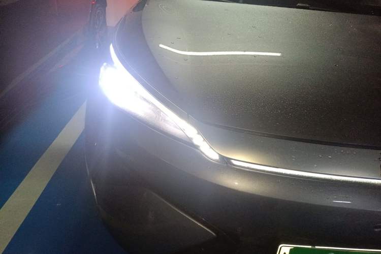 Used BYD Yuan PLUS 2025 Intelligent Driving Version 430 KM – Leading Edition Right Front Headlight