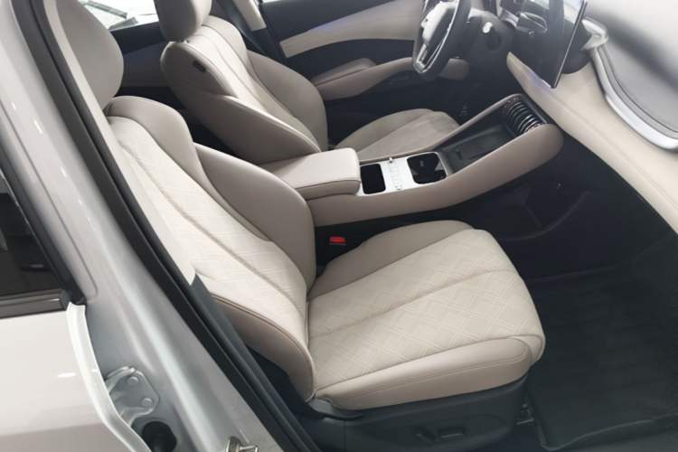 Used BYD Yuan PLUS 2025 Intelligent Driving Version 510 KM Beyond-Grade Edition Right Front Seat