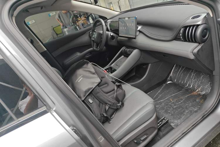 Used BYD Yuan PLUS 2025 Intelligent Driving Version 510 KM Beyond-Grade Edition Right Front Seat