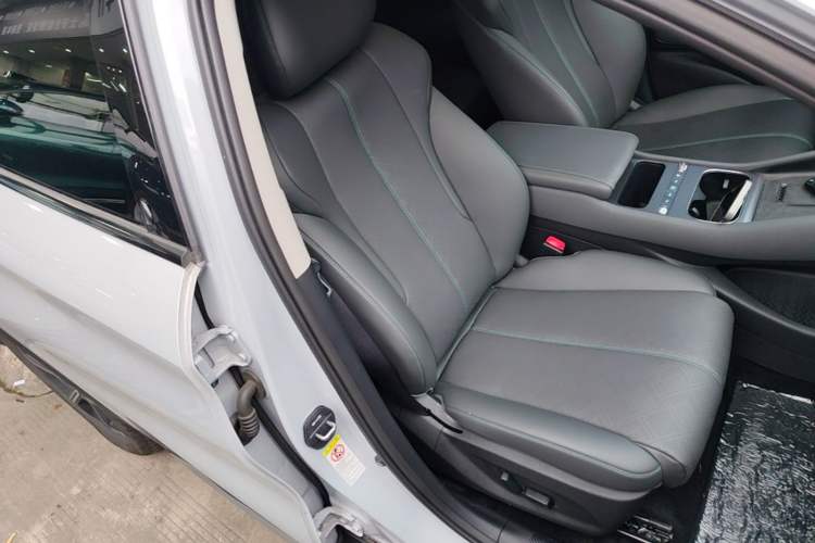 Used BYD Yuan PLUS 2025 Intelligent Driving Version 430 KM Beyond-Range Edition Right Front Seat