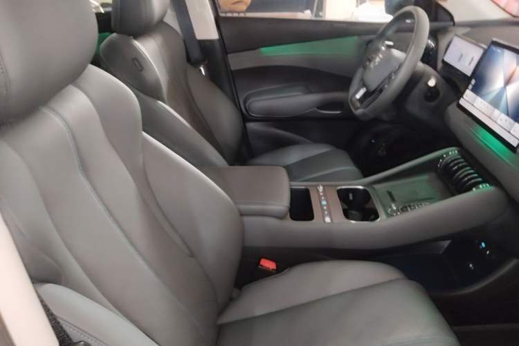 Used BYD Yuan PLUS 2025 Intelligent Driving Version 510 KM Beyond-Grade Edition Right Front Seat
