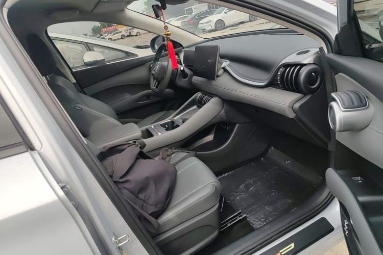 Used BYD Yuan PLUS 2025 Intelligent Driving Version 510 km Leading Edition Right Front Seat