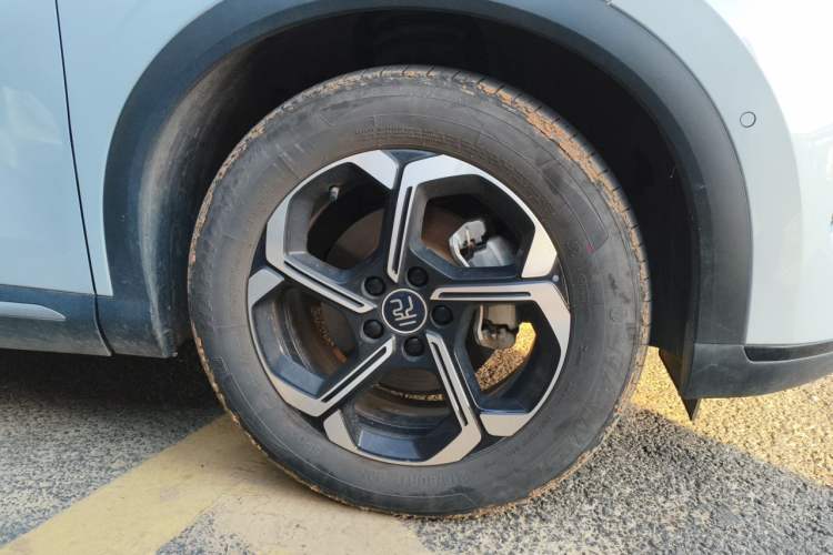 Used BYD Yuan PLUS 2025 Intelligent Driving Version 430 KM Beyond-Range Edition Right Front Wheel Hub