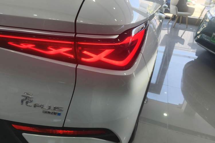 Used BYD Yuan PLUS 2025 Intelligent Driving Version 510 KM Beyond-Grade Edition Right Rear Taillight
