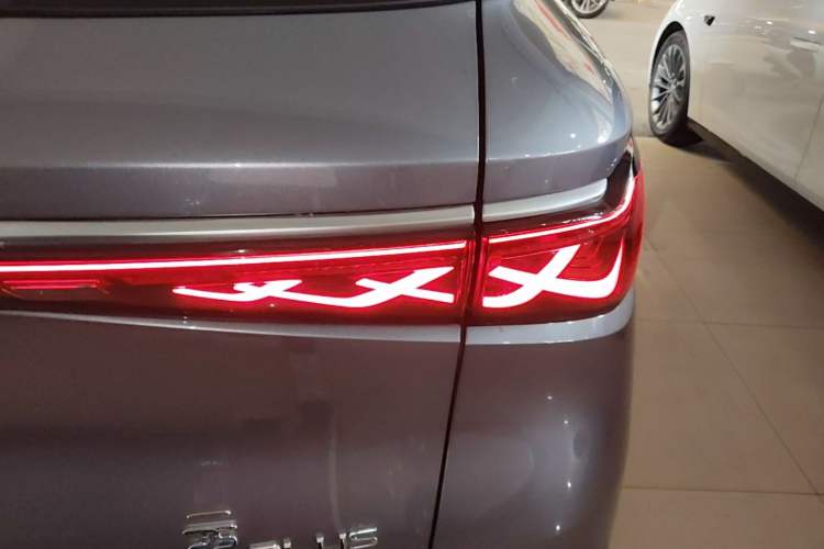 Used BYD Yuan PLUS 2025 Intelligent Driving Version 510 KM Beyond-Grade Edition Right Rear Taillight