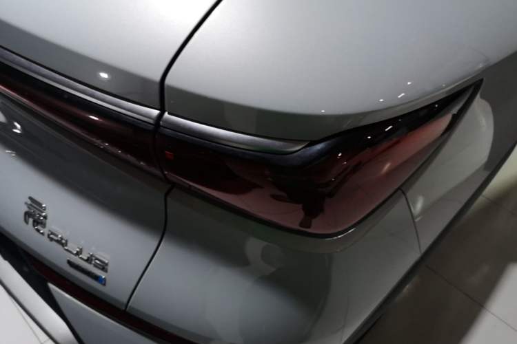 Used BYD Yuan PLUS 2025 Intelligent Driving Version 510 KM Beyond-Grade Edition Right Rear Taillight