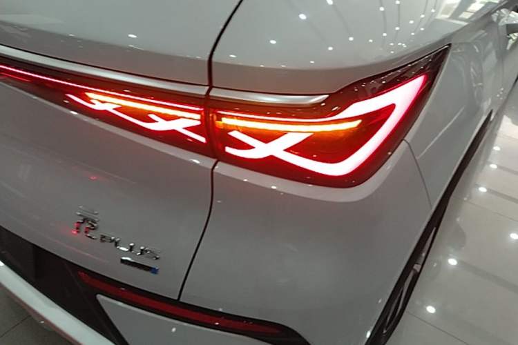 Used BYD Yuan PLUS 2025 Intelligent Driving Version 510 KM Beyond-Grade Edition Right Rear Taillight