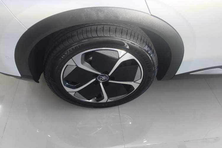 Used BYD Yuan PLUS 2025 Intelligent Driving Version 510 KM Beyond-Grade Edition Right Rear Wheel Hub