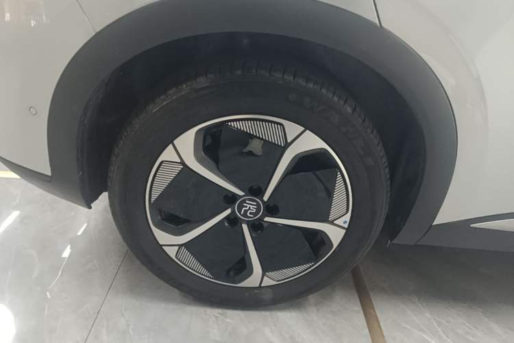Used BYD Yuan PLUS 2025 Intelligent Driving Version 510 KM Beyond-Grade Edition Right Rear Wheel Hub