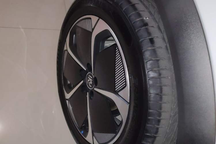 Used BYD Yuan PLUS 2025 Intelligent Driving Version 510 KM Beyond-Grade Edition Right Rear Wheel Hub