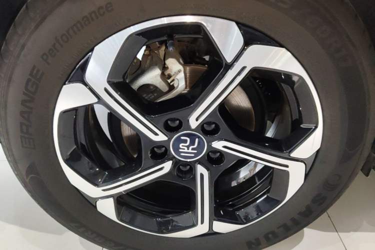 Used BYD Yuan PLUS 2025 Intelligent Driving Version 430 KM Beyond-Range Edition Right Rear Wheel Hub