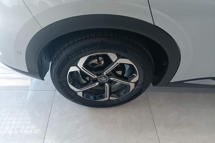 Used BYD Yuan PLUS 2025 Intelligent Driving Version 430 KM Beyond-Range Edition Right Rear Wheel Hub