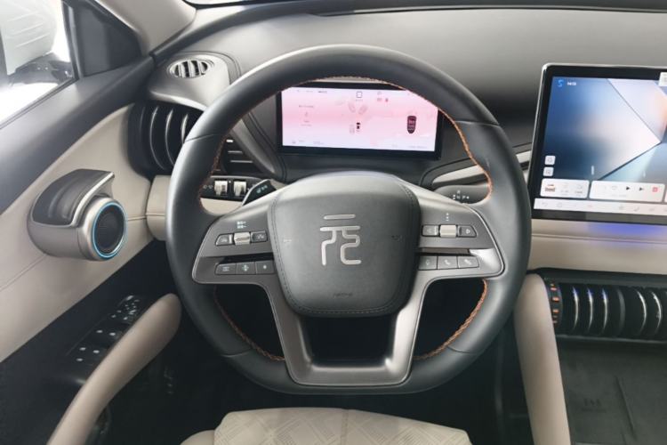 Used BYD Yuan PLUS 2025 Intelligent Driving Version 510 KM Beyond-Grade Edition Steering Wheel