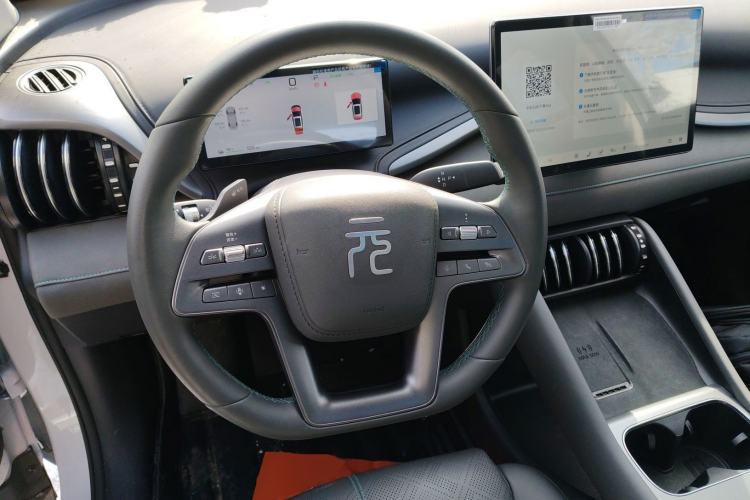 Used BYD Yuan PLUS 2025 Intelligent Driving Version 510 KM Beyond-Grade Edition Steering Wheel