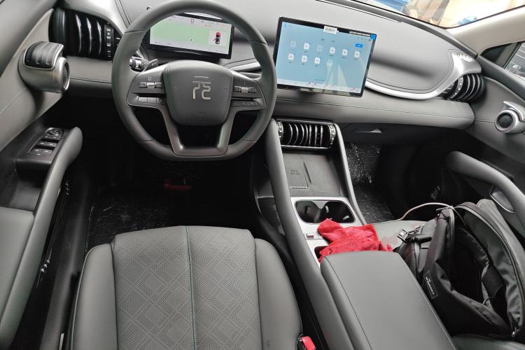 Used BYD Yuan PLUS 2025 Intelligent Driving Version 510 KM Beyond-Grade Edition Steering Wheel