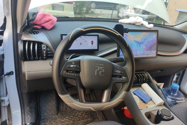 Used BYD Yuan PLUS 2025 Intelligent Driving Version 510 KM Beyond-Grade Edition Steering Wheel