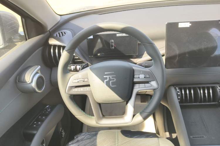 Used BYD Yuan PLUS 2025 Intelligent Driving Version 510 km Leading Edition Steering Wheel