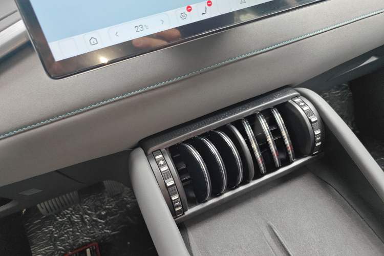 Used BYD Yuan PLUS 2025 Intelligent Driving Version 510 KM Beyond-Grade Edition Vehicle Key