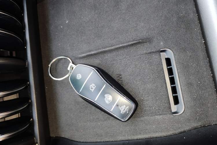 Used BYD Yuan PLUS 2025 Intelligent Driving Version 430 KM Beyond-Range Edition Vehicle Key