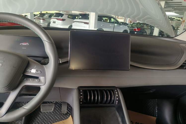 Used BYD Yuan PLUS 2025 Intelligent Driving Version 430 KM – Leading Edition Audio And AC Panel