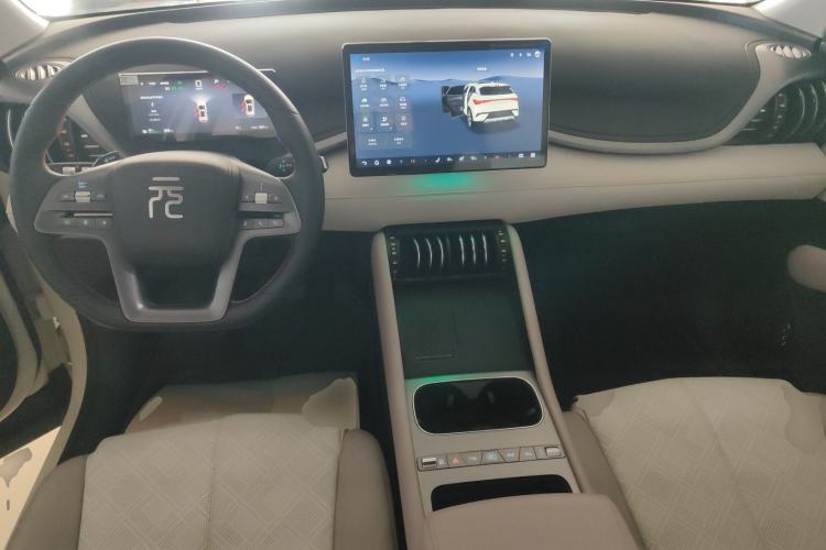 Used BYD Yuan PLUS 2025 Intelligent Driving Version 510 KM Beyond-Grade Edition Center Console