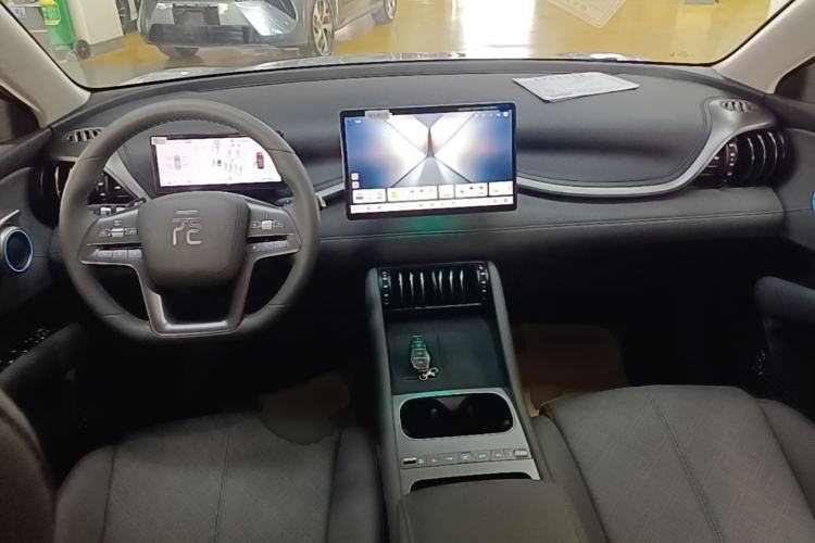 Used BYD Yuan PLUS 2025 Intelligent Driving Version 430 KM – Leading Edition Center Console