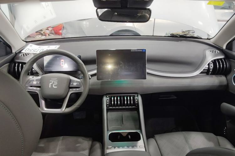 Used BYD Yuan PLUS 2025 Intelligent Driving Version 510 KM Beyond-Grade Edition Center Console