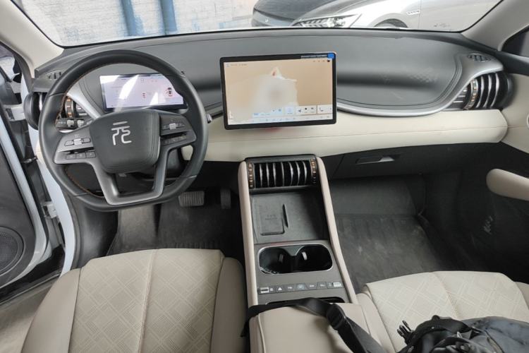 Used BYD Yuan PLUS 2025 Intelligent Driving Version 510 KM Beyond-Grade Edition Center Console