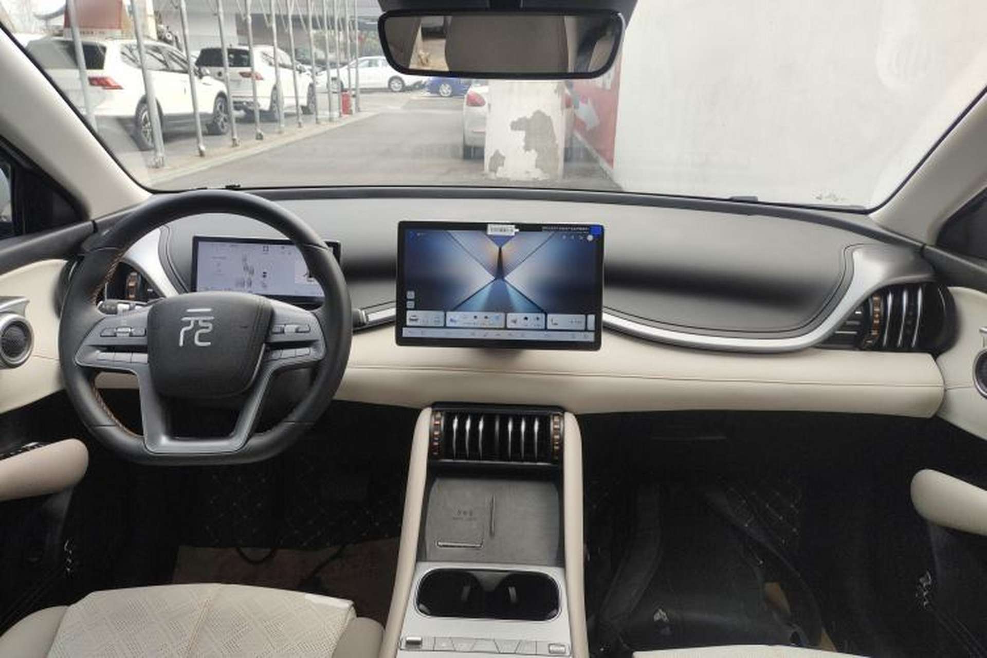 Used BYD Yuan PLUS 2025 Intelligent Driving Version 510 KM Beyond-Grade Edition Center Console
