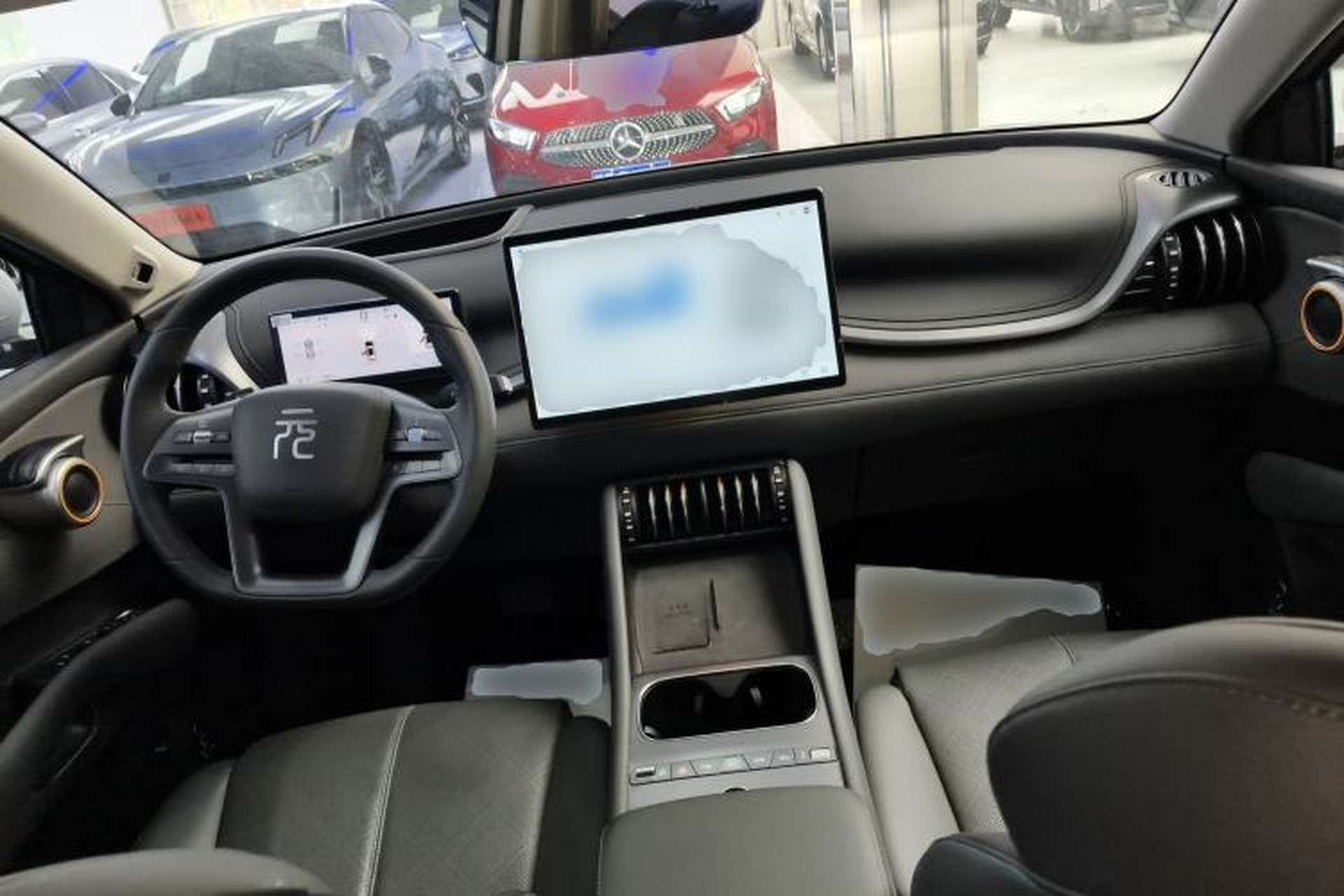Used BYD Yuan PLUS 2025 Intelligent Driving Version 510 km Excellence Edition Center Console