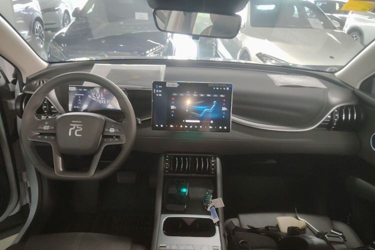 Used BYD Yuan PLUS 2025 Intelligent Driving Version 510 km Leading Edition Center Console