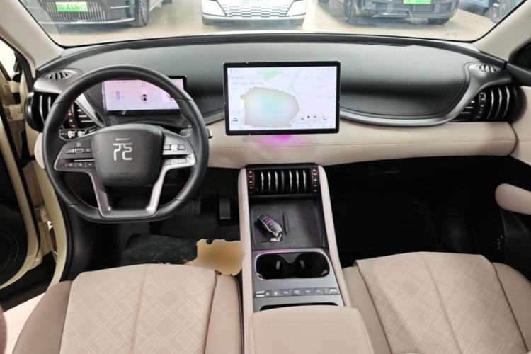 Used BYD Yuan PLUS 2025 Intelligent Driving Version 510 KM Beyond-Grade Edition Center Console