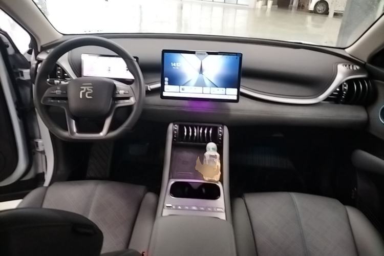 Used BYD Yuan PLUS 2025 Intelligent Driving Version 510 KM Beyond-Grade Edition Center Console