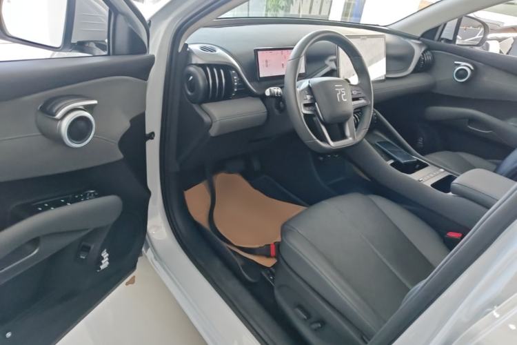 Used BYD Yuan PLUS 2025 Intelligent Driving Version 510 KM Beyond-Grade Edition Driver Seat