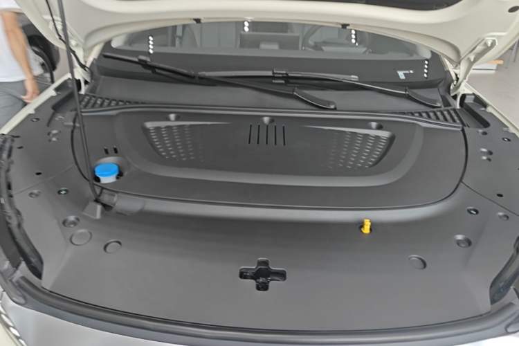 Used BYD Yuan PLUS 2025 Intelligent Driving Version 510 KM Beyond-Grade Edition Engine Bay